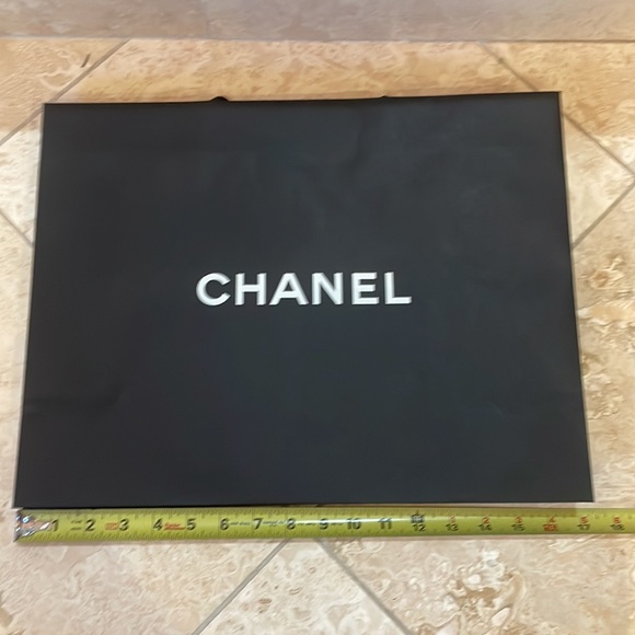 Large Chanel Shopping Bag - Picture 2 of 5